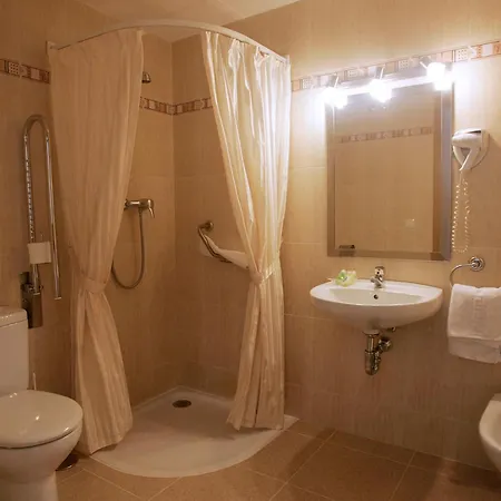 Goartin 2* مالقة